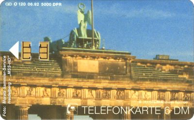 Dt. Telefonkarte O-120 aus dem Telefonkarten-Puzzle 'Brandenburger Tor 1989'